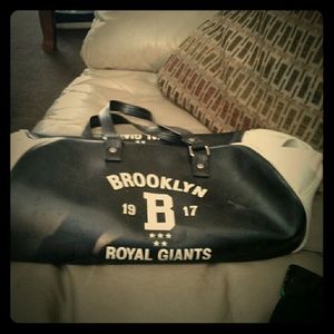 Brooklyn  royal giant's purs